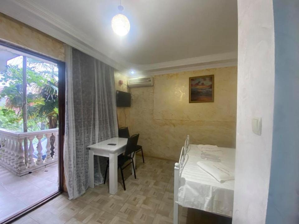 באטומי Elite Palace Plus Hotel מראה חיצוני תמונה
