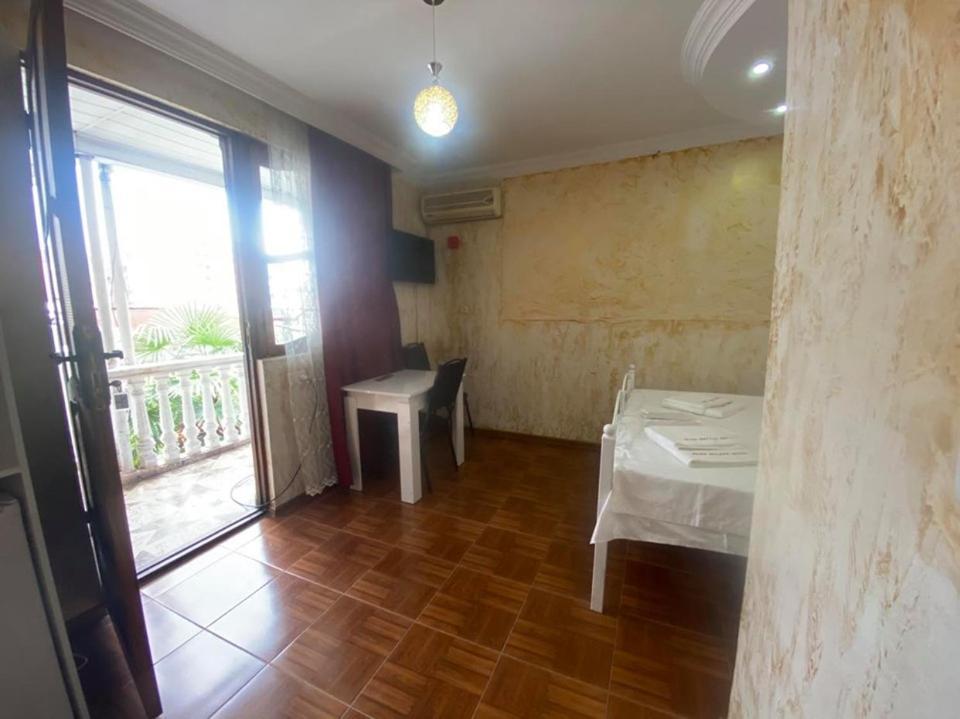 באטומי Elite Palace Plus Hotel מראה חיצוני תמונה
