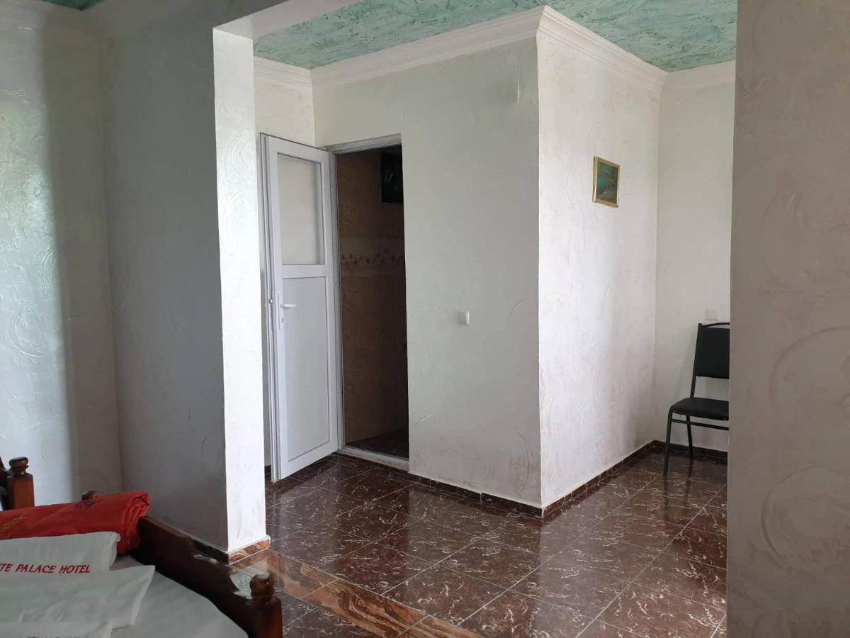 באטומי Elite Palace Plus Hotel מראה חיצוני תמונה