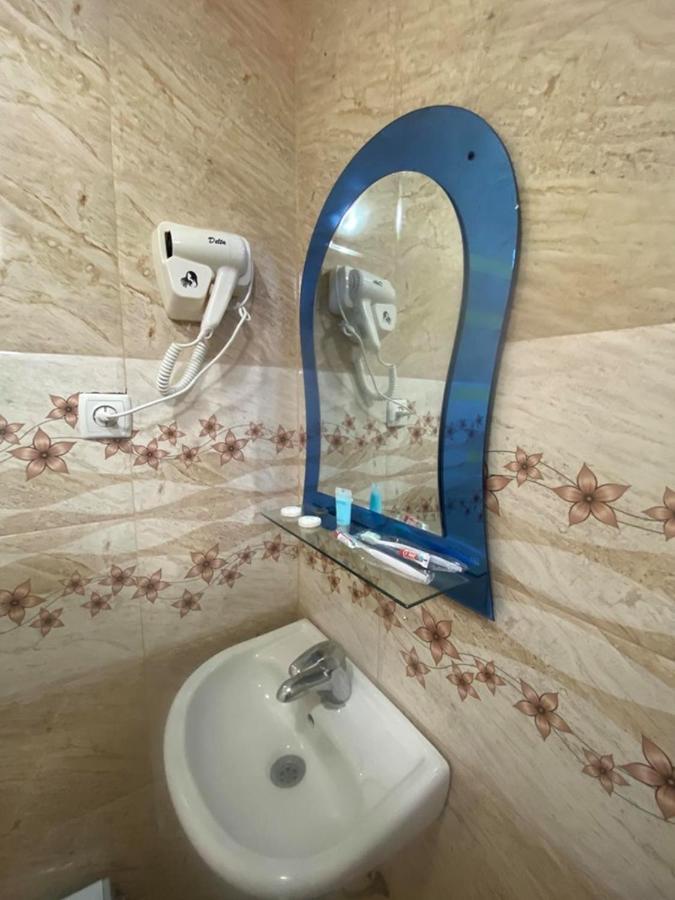 באטומי Elite Palace Plus Hotel מראה חיצוני תמונה