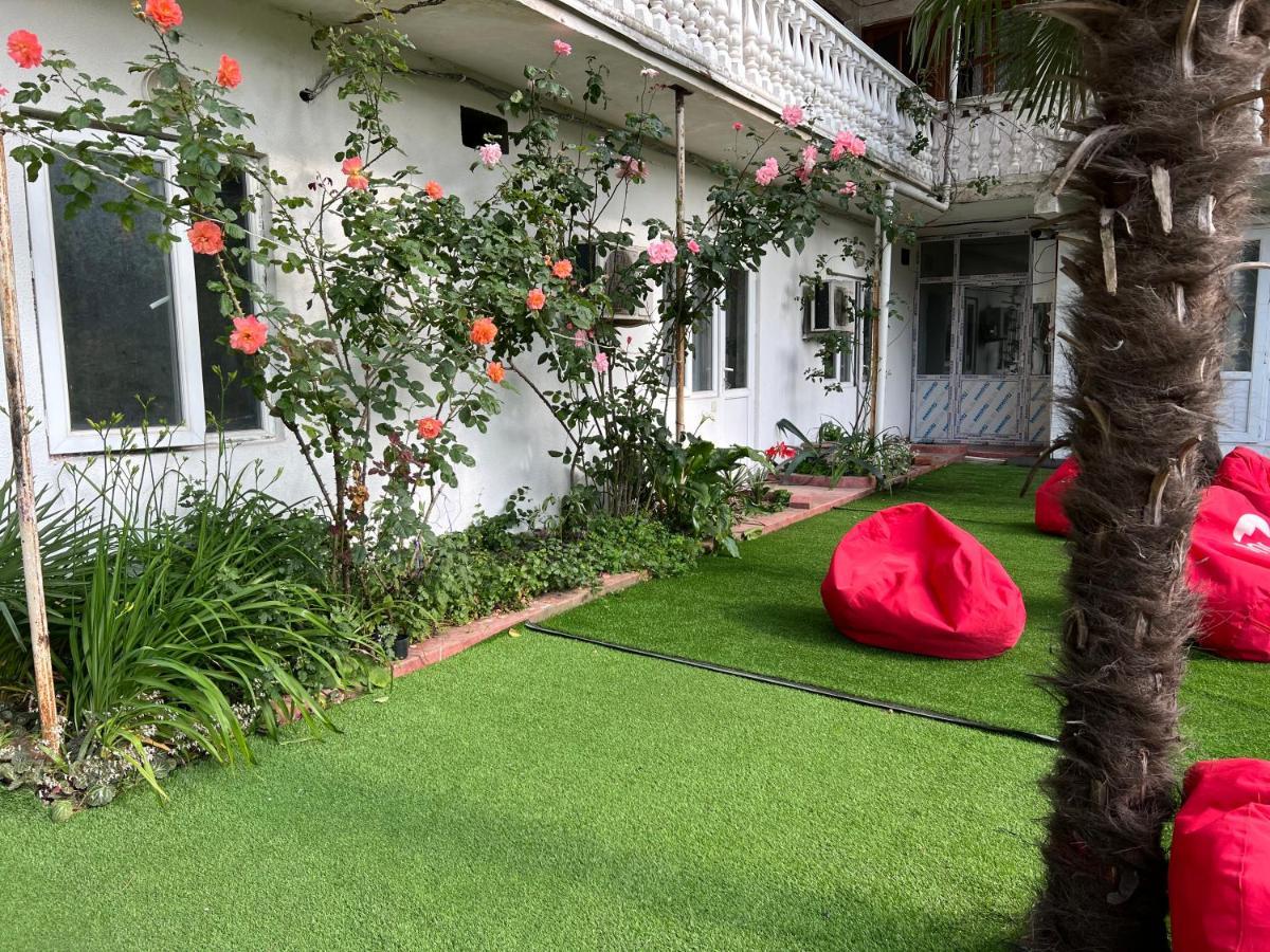 באטומי Elite Palace Plus Hotel מראה חיצוני תמונה