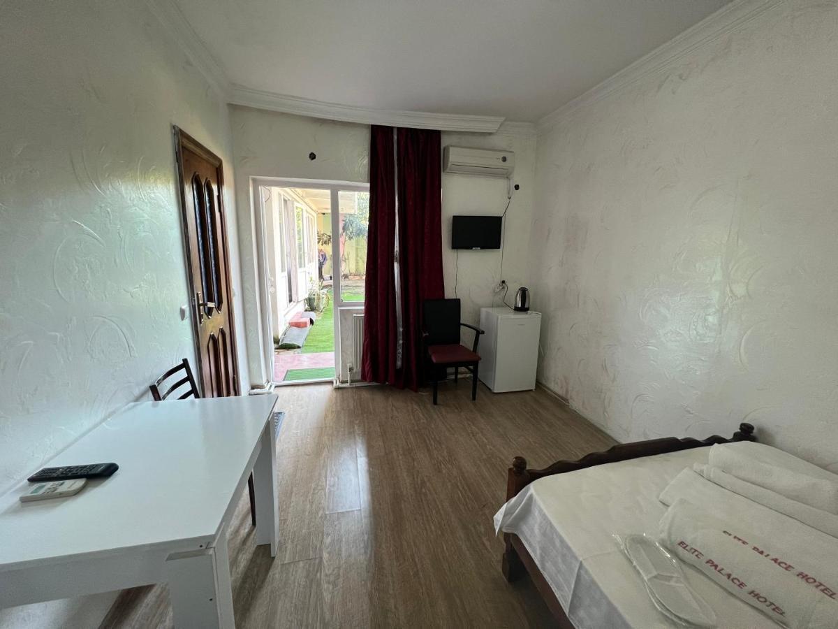 באטומי Elite Palace Plus Hotel מראה חיצוני תמונה